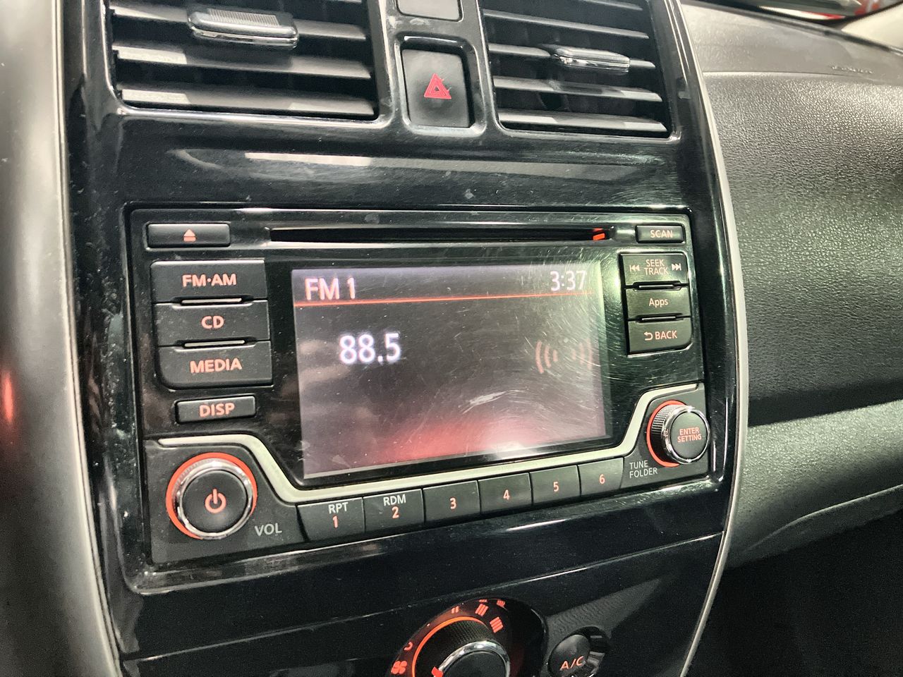 2018 Nissan VERSA ADVANCE AT AC