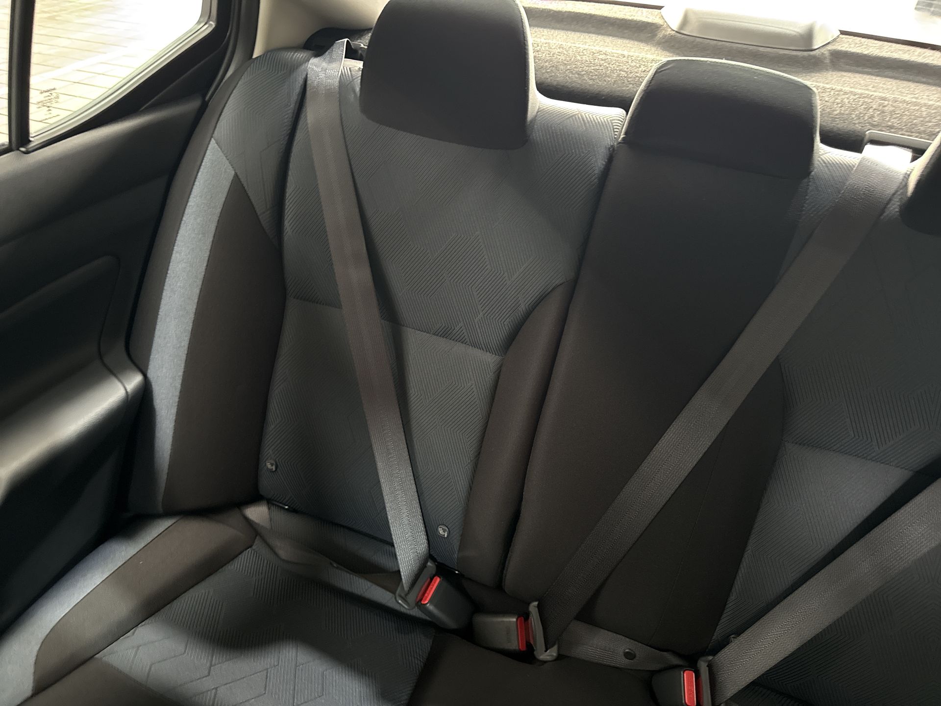 2025 Nissan VERSA ADVANCE CVT 25