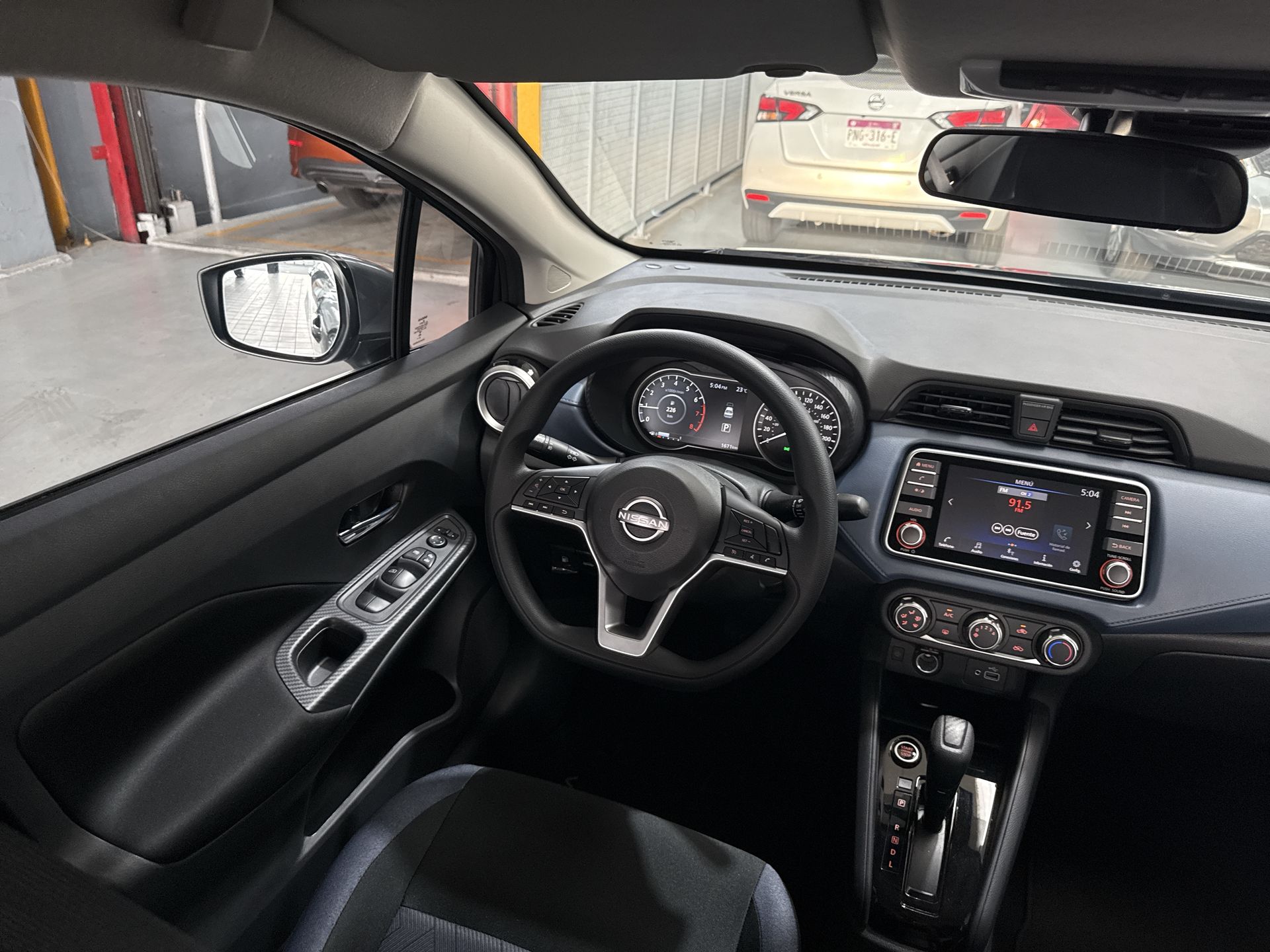 2025 Nissan VERSA ADVANCE CVT 25