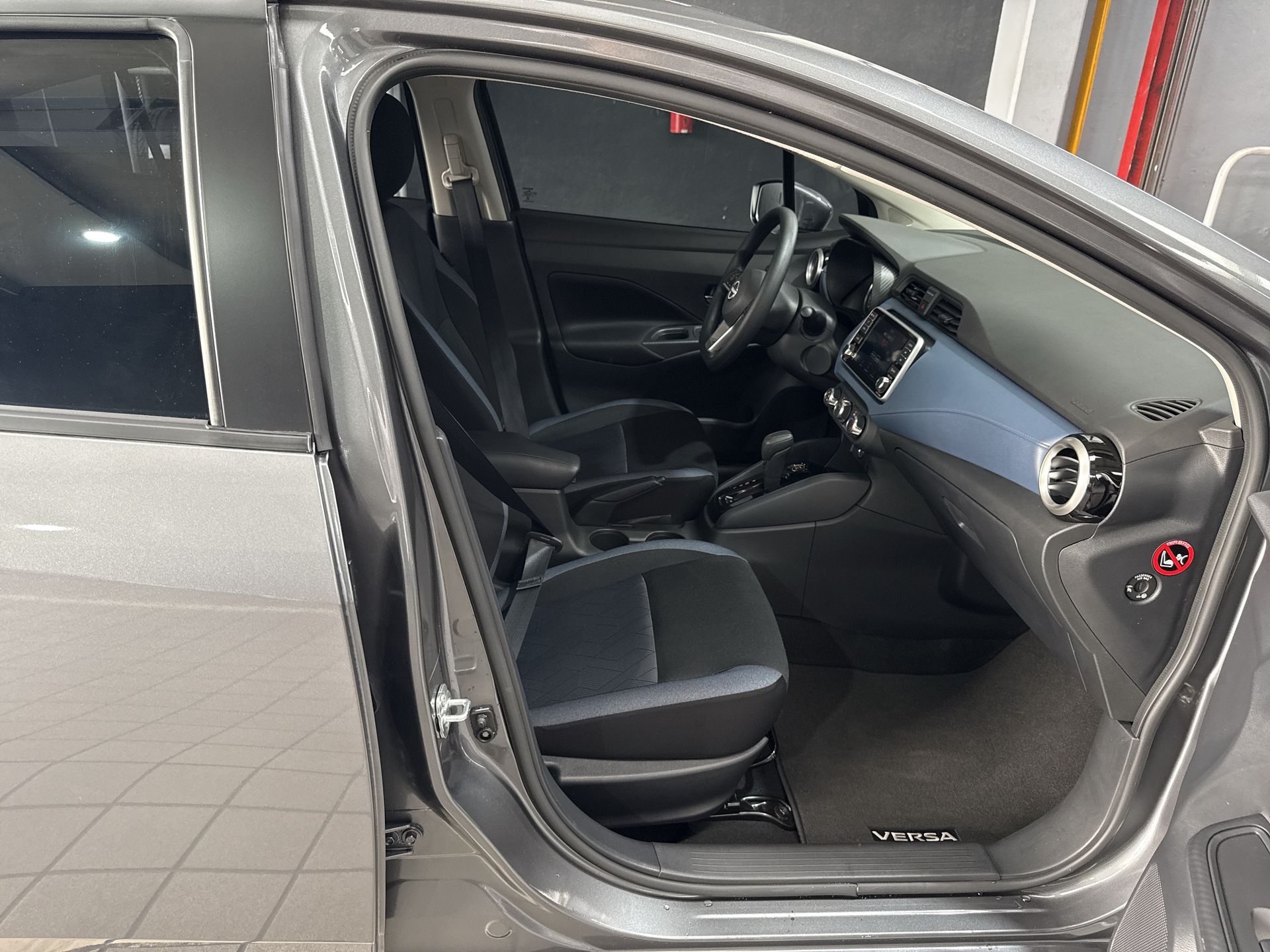 2025 Nissan VERSA ADVANCE CVT 25