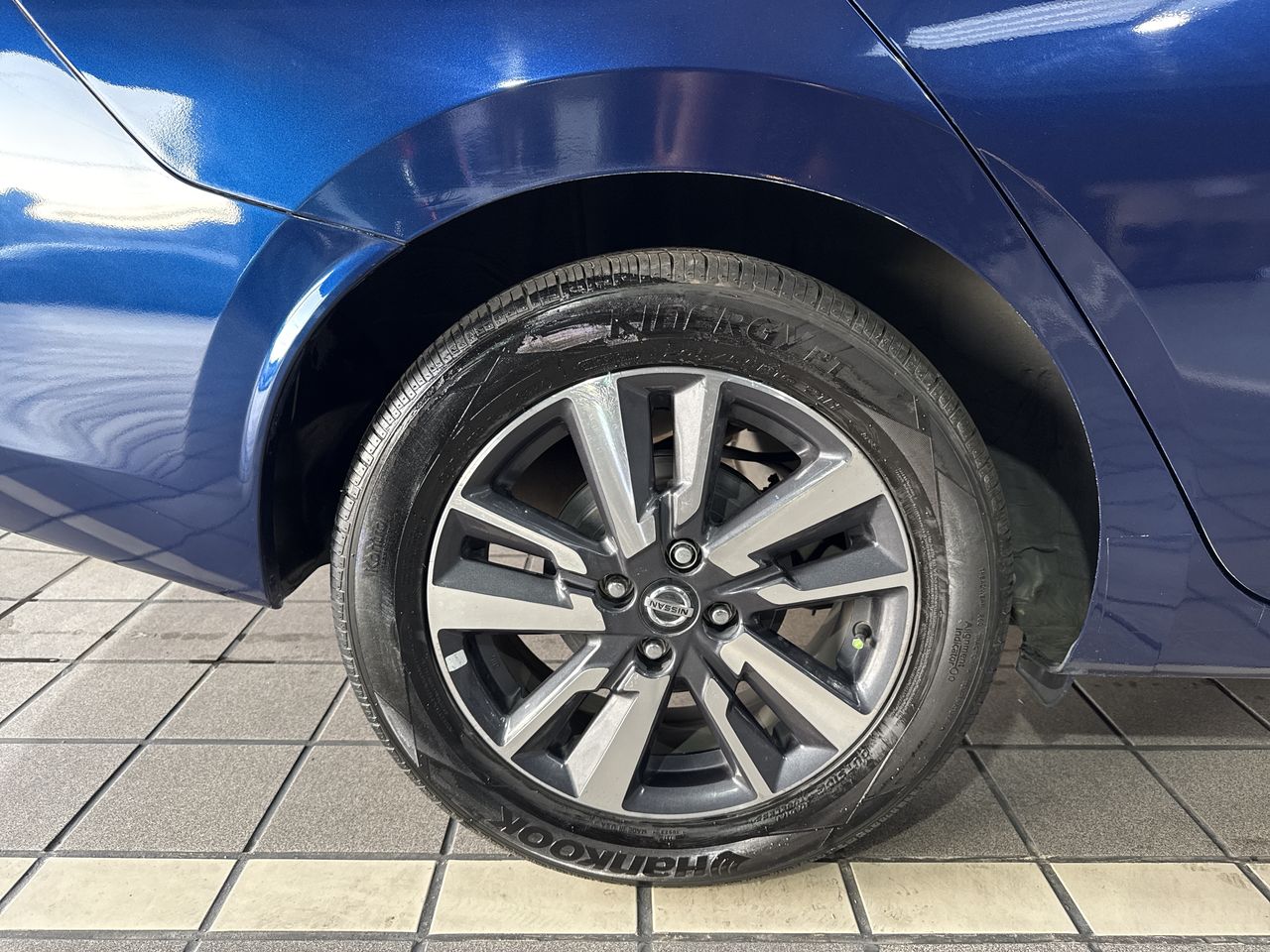 2021 Nissan VERSA ADVANCE MT 21