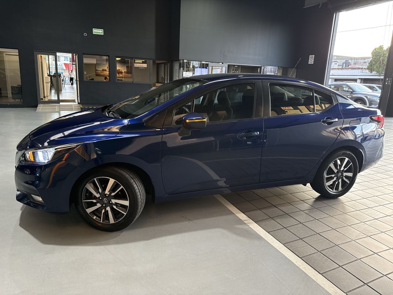 2021 Nissan VERSA ADVANCE MT 21