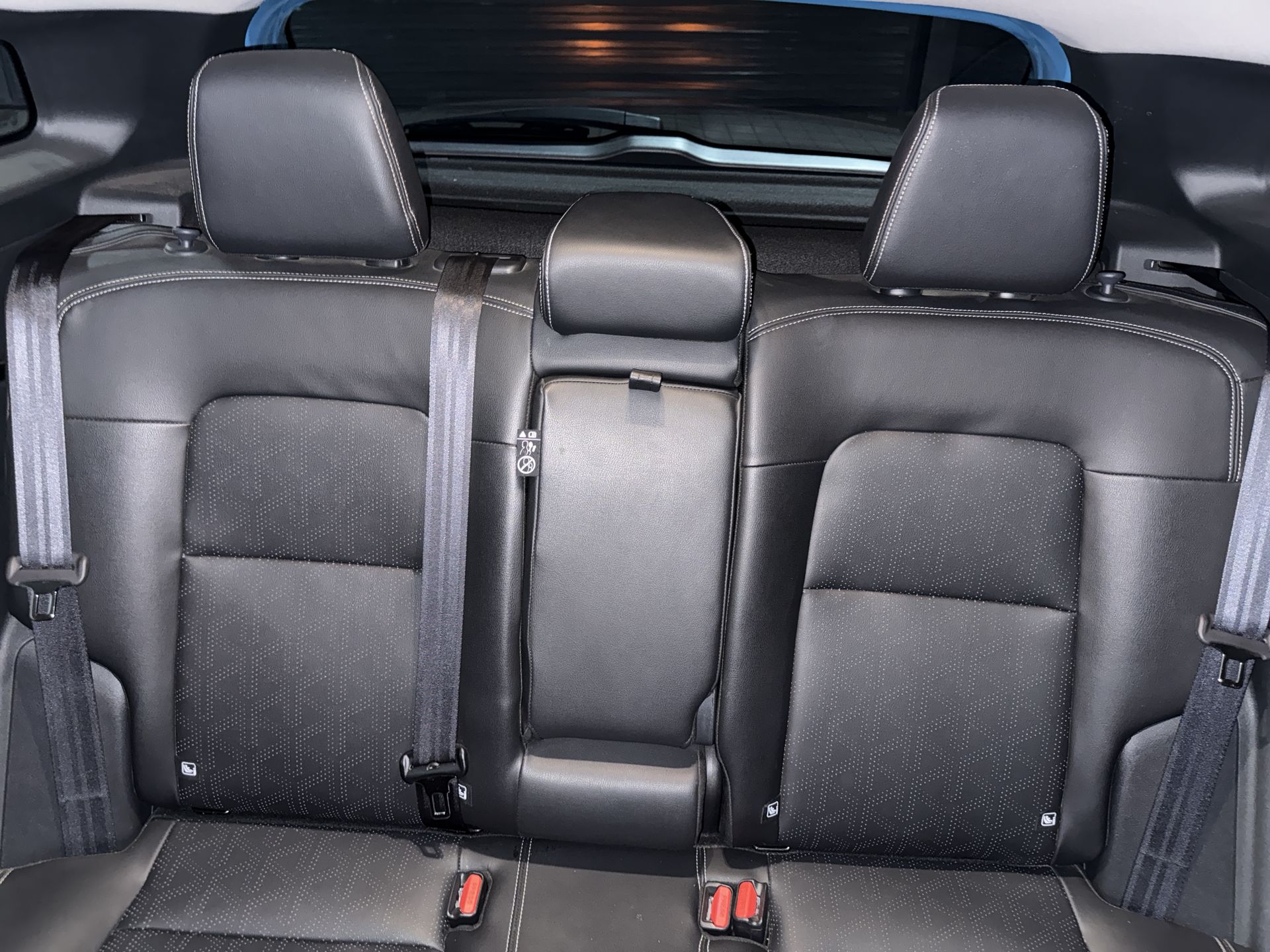 2025 Nissan KICKS PLATINUM CVT