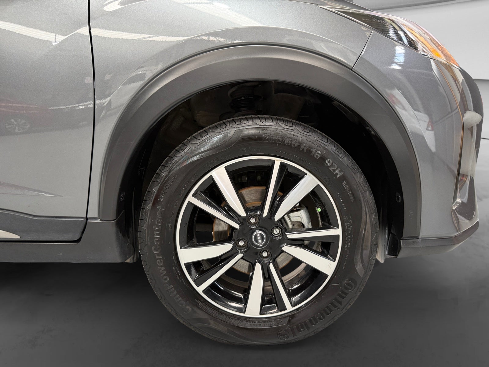 2024 Nissan KICKS PLAY ADVANCE 1.6 LTS MT 24