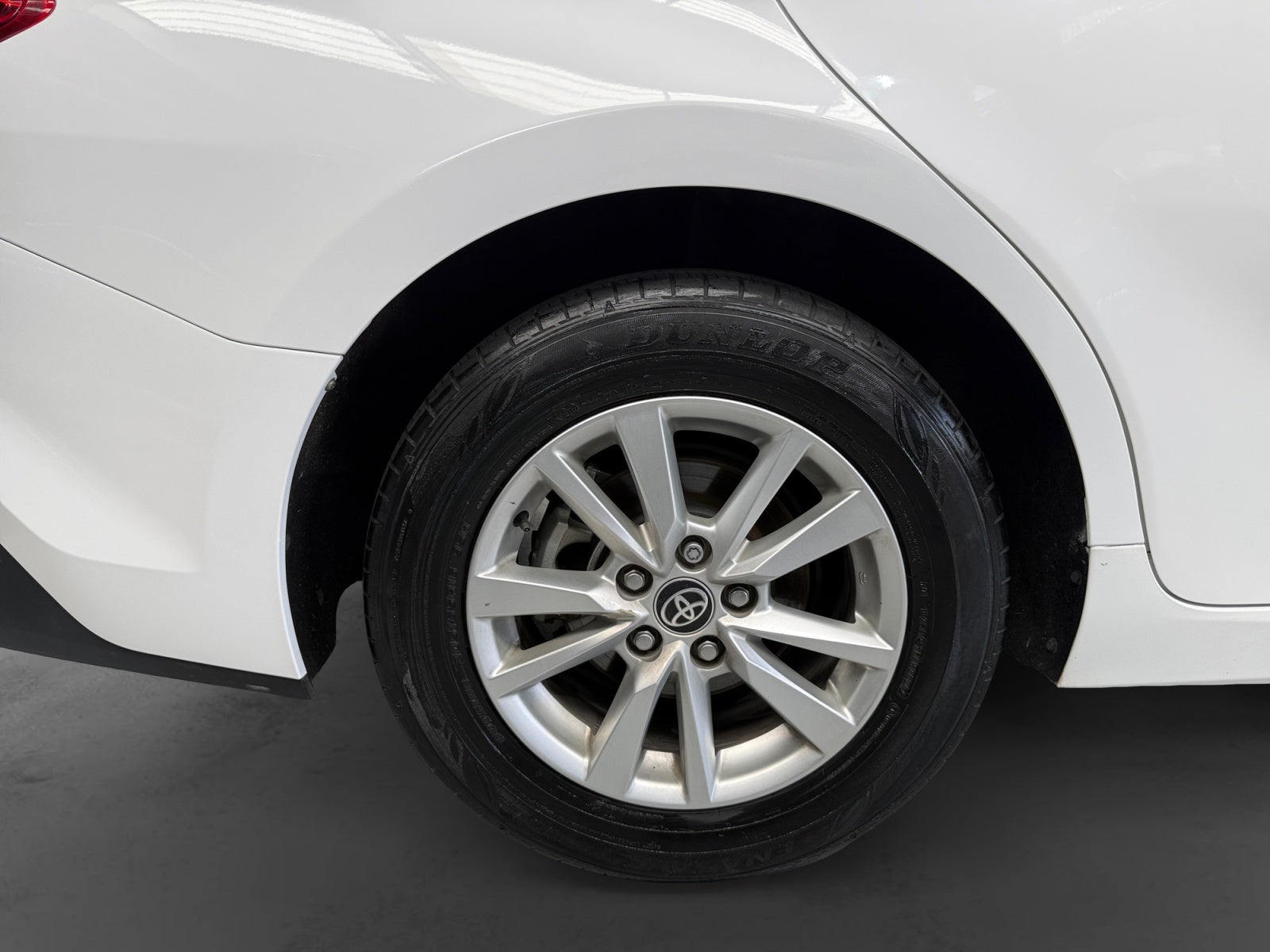 2025 Toyota CAMRY LE HEV