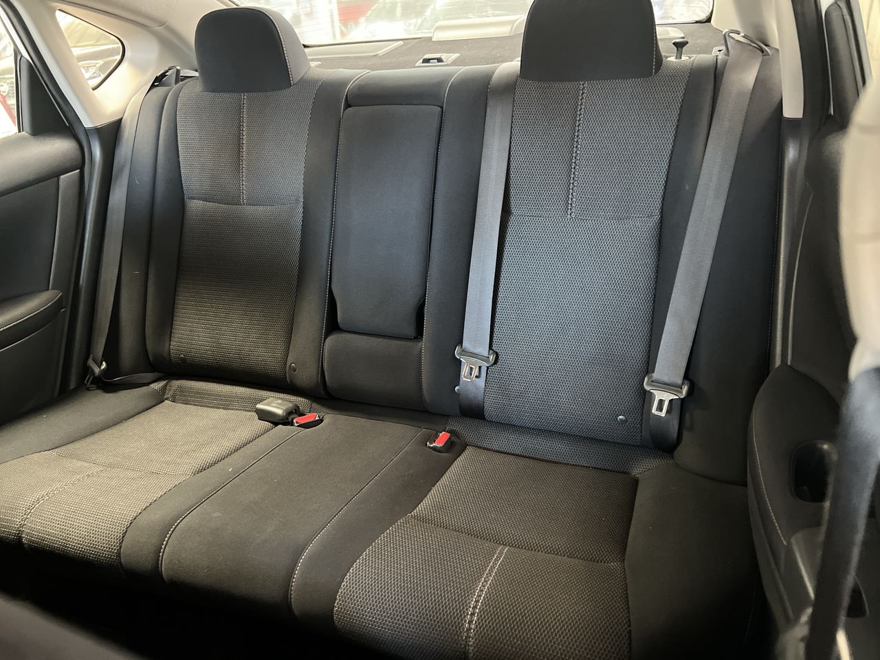 2017 Nissan SENTRA ADVANCE MT