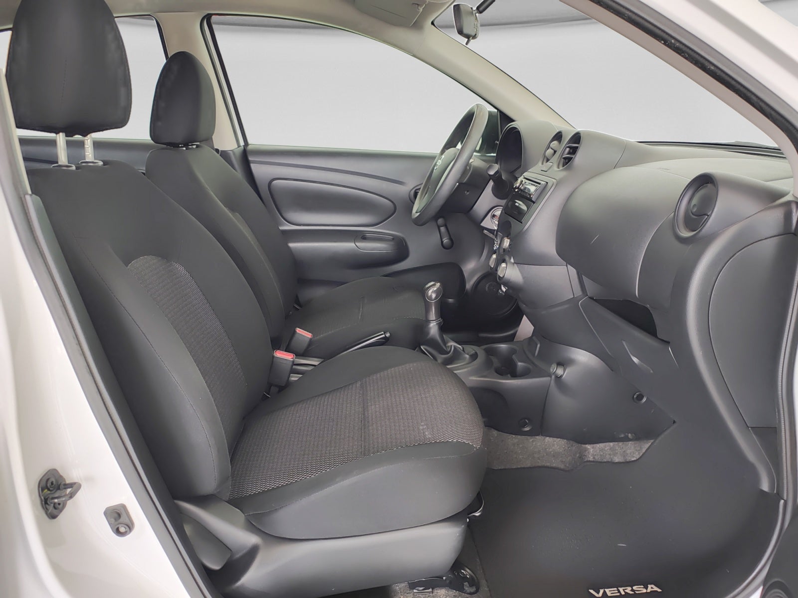 2019 Nissan VERSA MT AC 1.6L