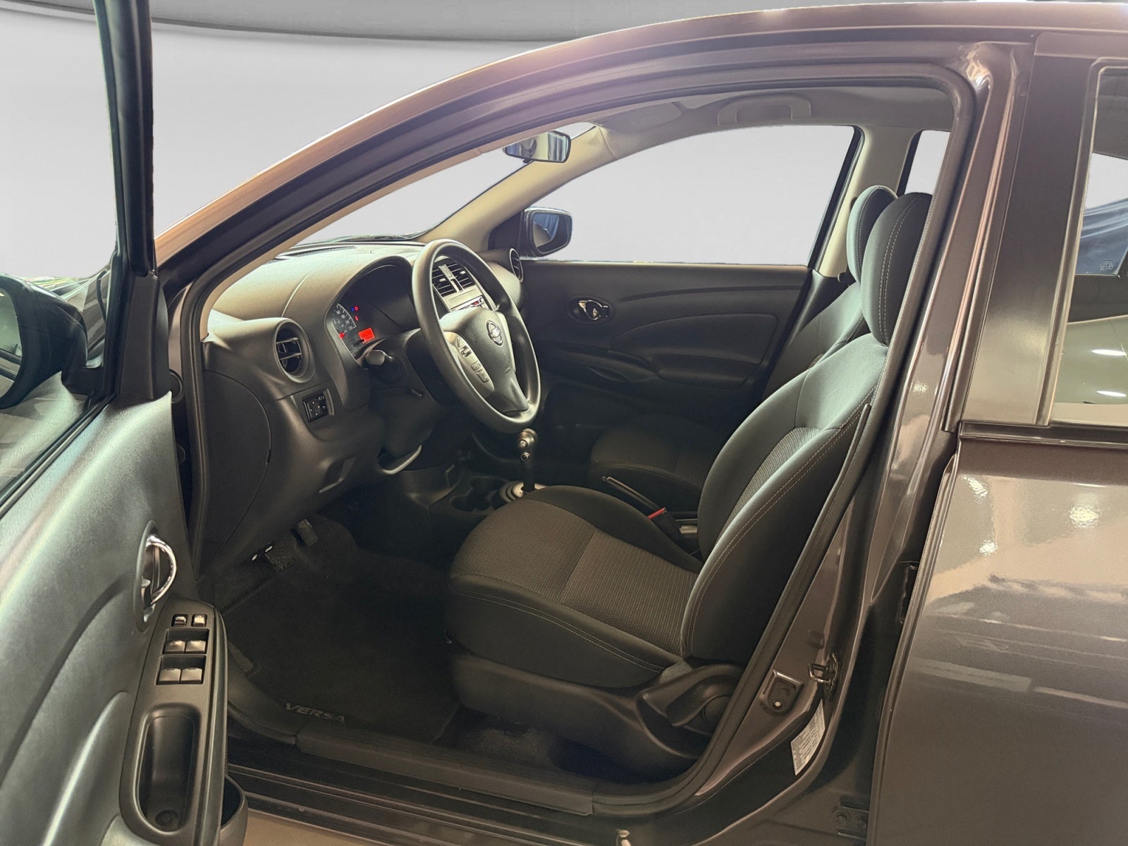 2019 Nissan VERSA SENSE AT AC
