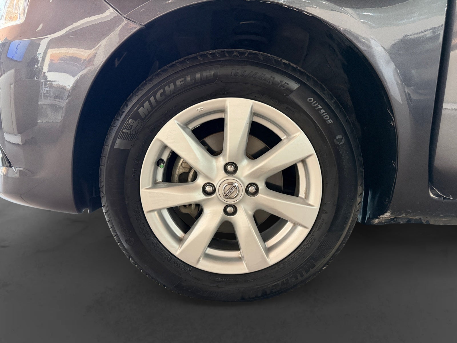 2019 Nissan VERSA SENSE AT AC
