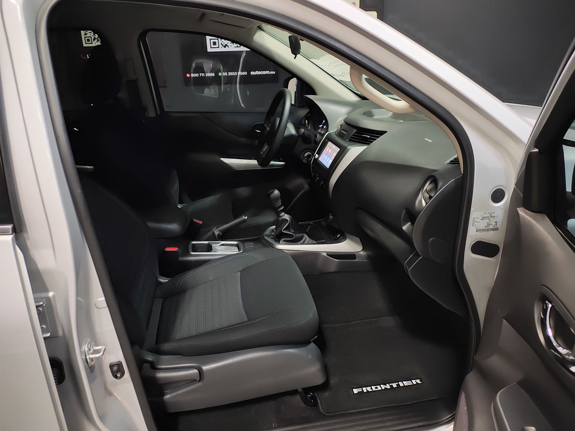 2024 Nissan FRONTIER FRONTIER LE TM 24