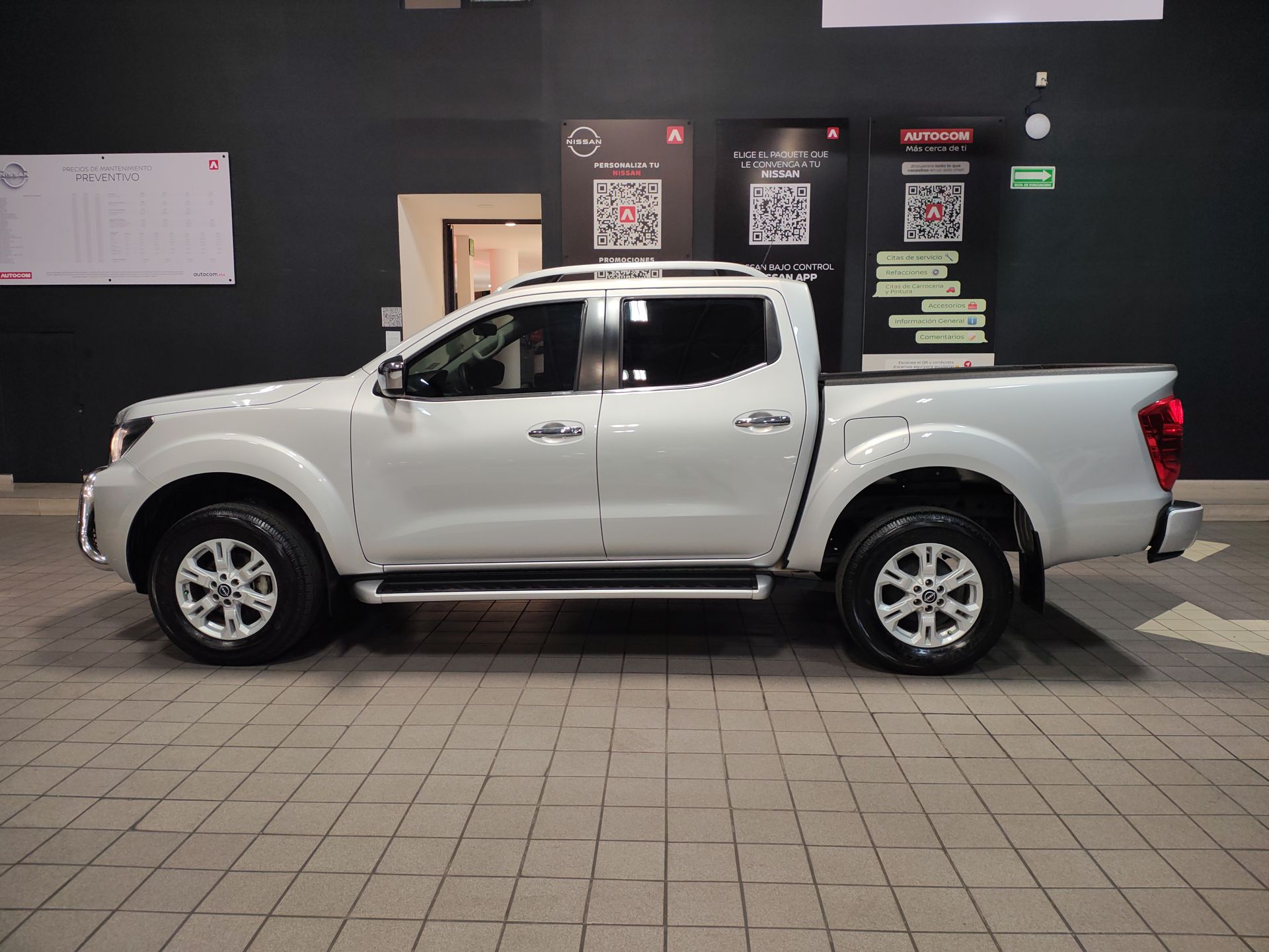 2024 Nissan FRONTIER FRONTIER LE TM 24