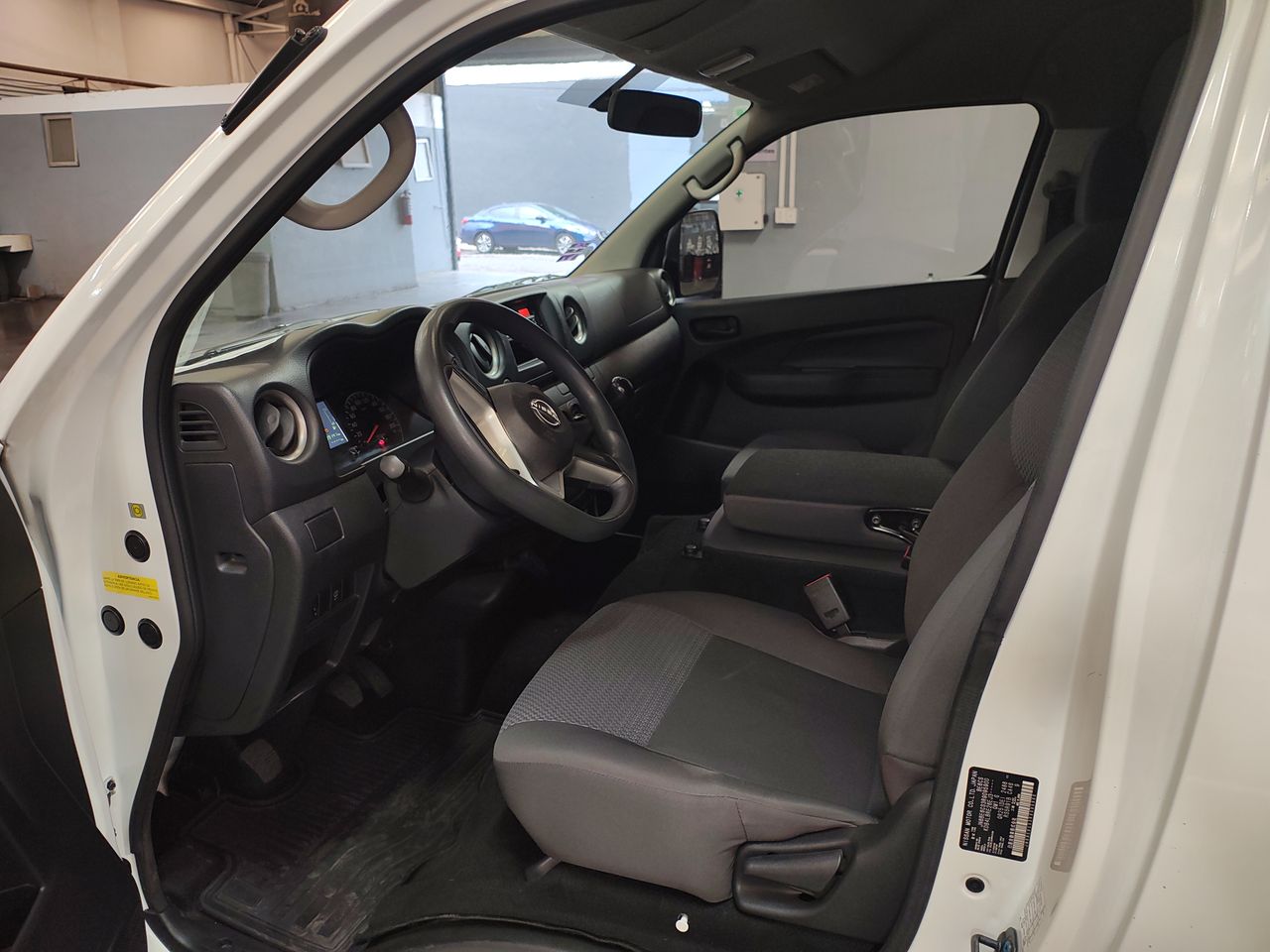 2024 Nissan URVAN URVAN PANEL AMPLIA AA