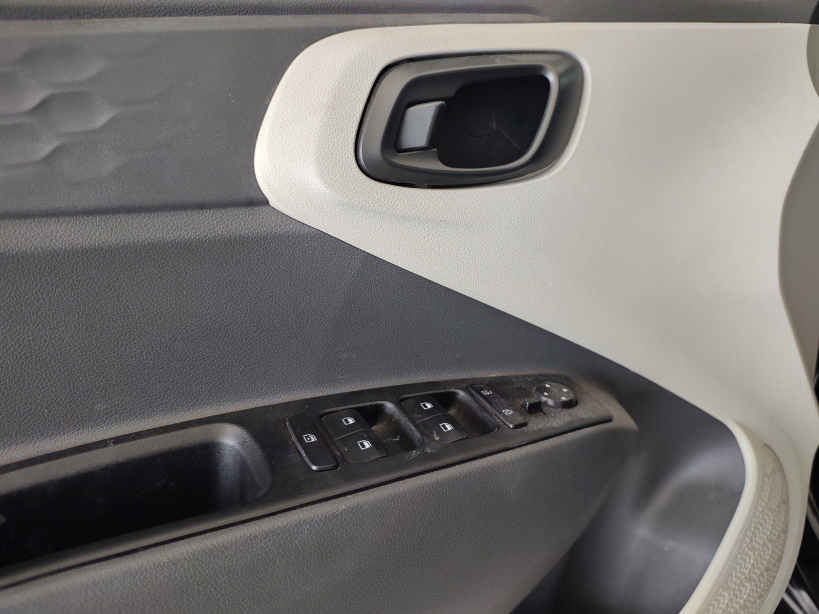 2023 Hyundai GRAND I10 GLS TM