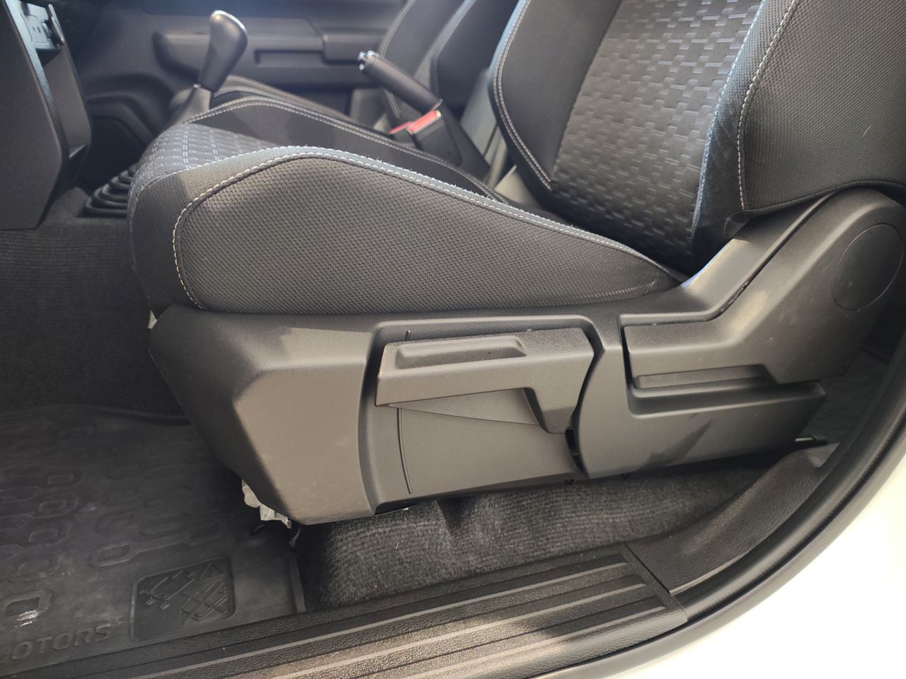 2025 Mitsubishi L200 GLX TM 4X2 GAS