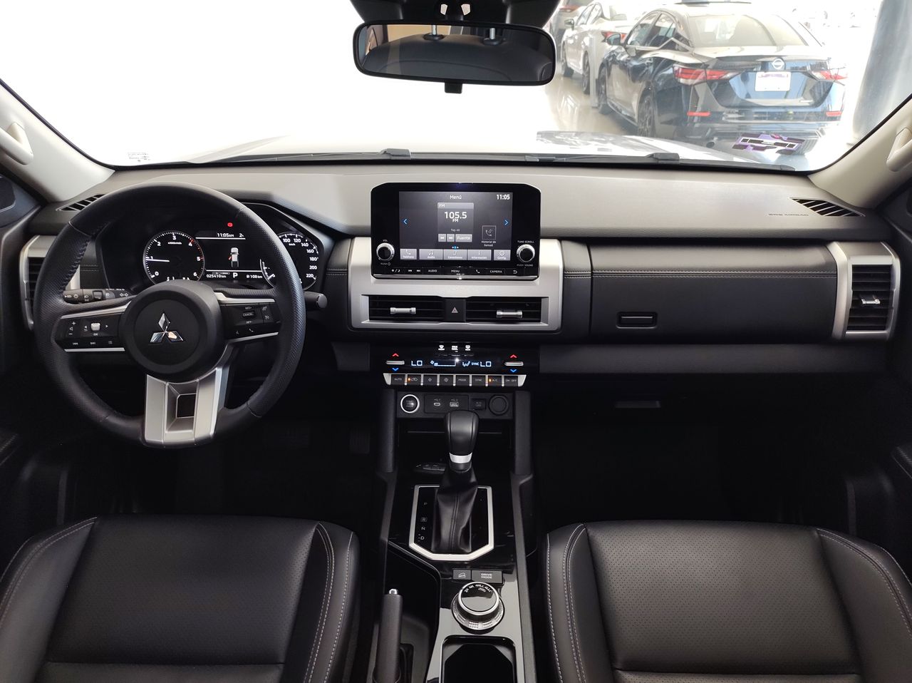 2025 Mitsubishi L200 GLS LIMITED AT 4X4 DSL