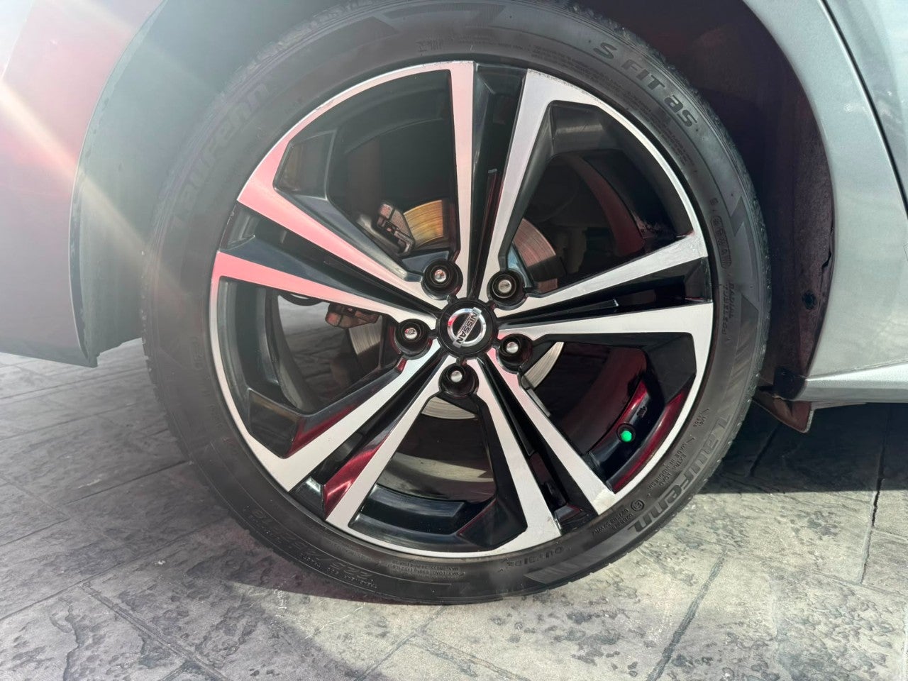 2023 Nissan SENTRA SR BITONO CVT 23