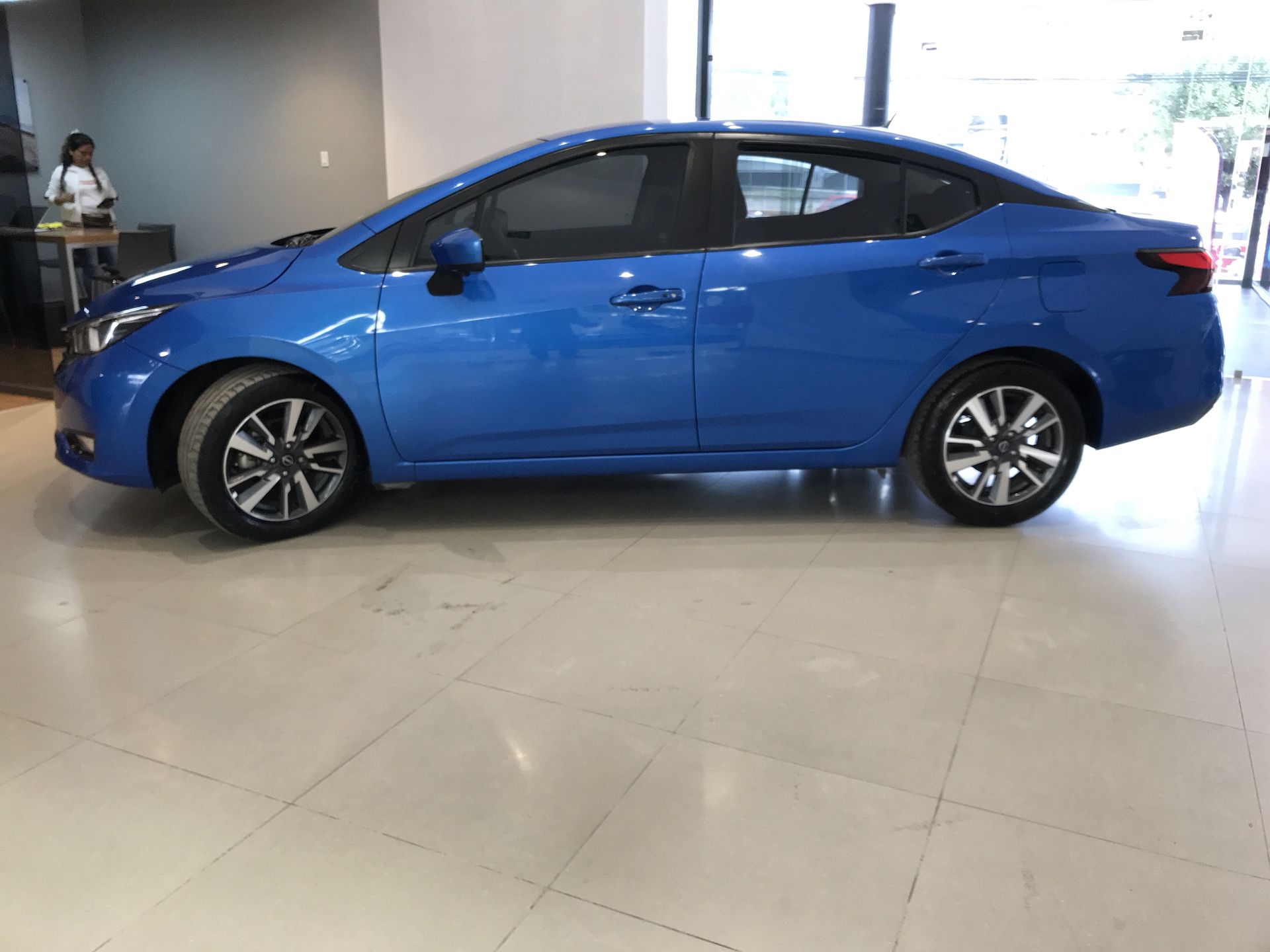 2024 Nissan VERSA ADVANCE CVT 24