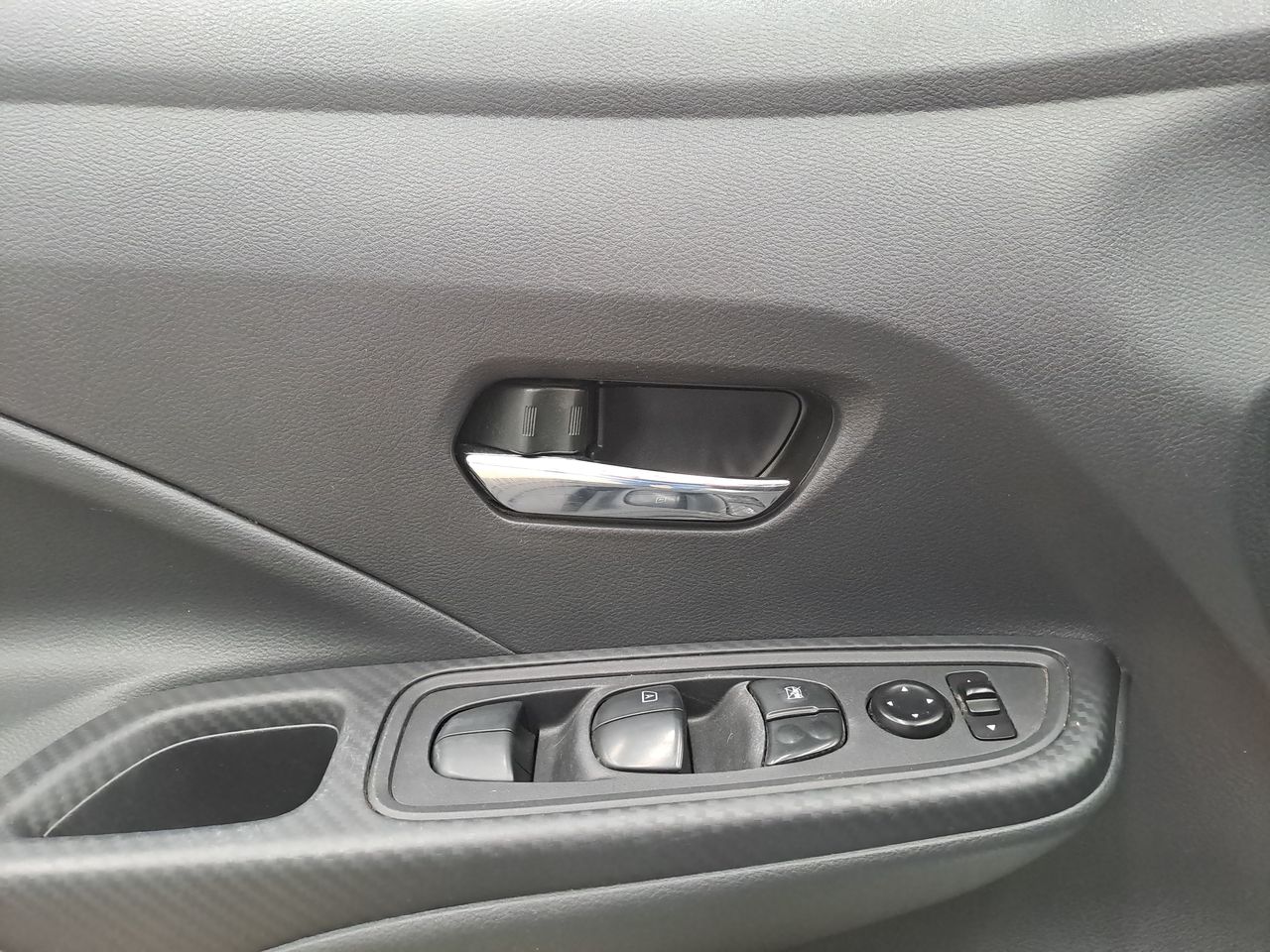 2022 Nissan VERSA SENSE CVT 22