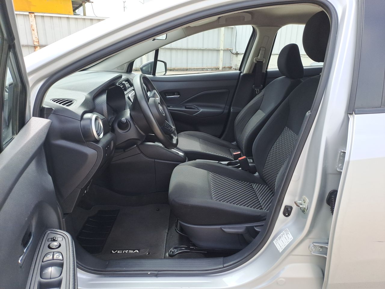 2022 Nissan VERSA SENSE CVT 22