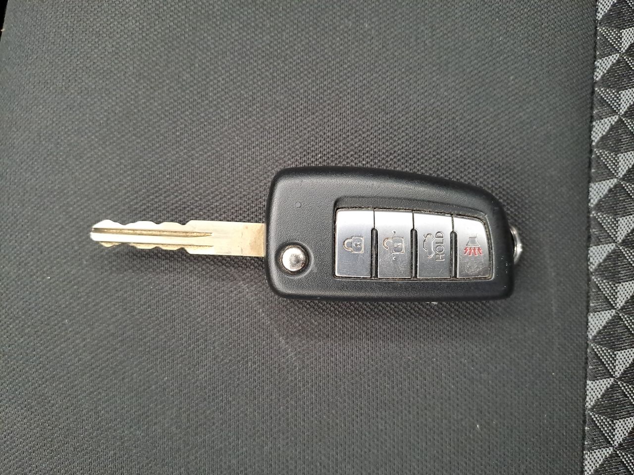 2022 Nissan VERSA SENSE CVT 22