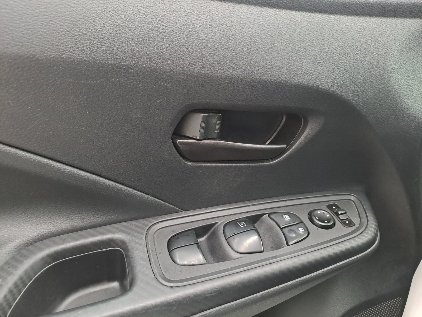 2023 Nissan VERSA VERSA SENSE MT