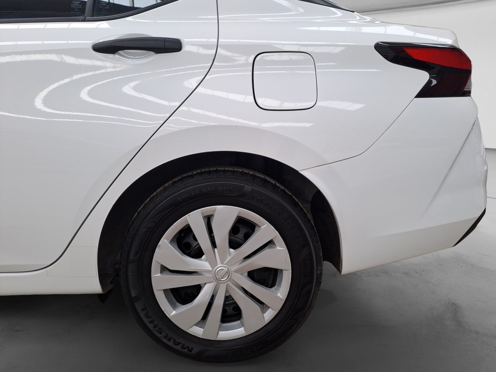 2023 Nissan VERSA VERSA SENSE MT