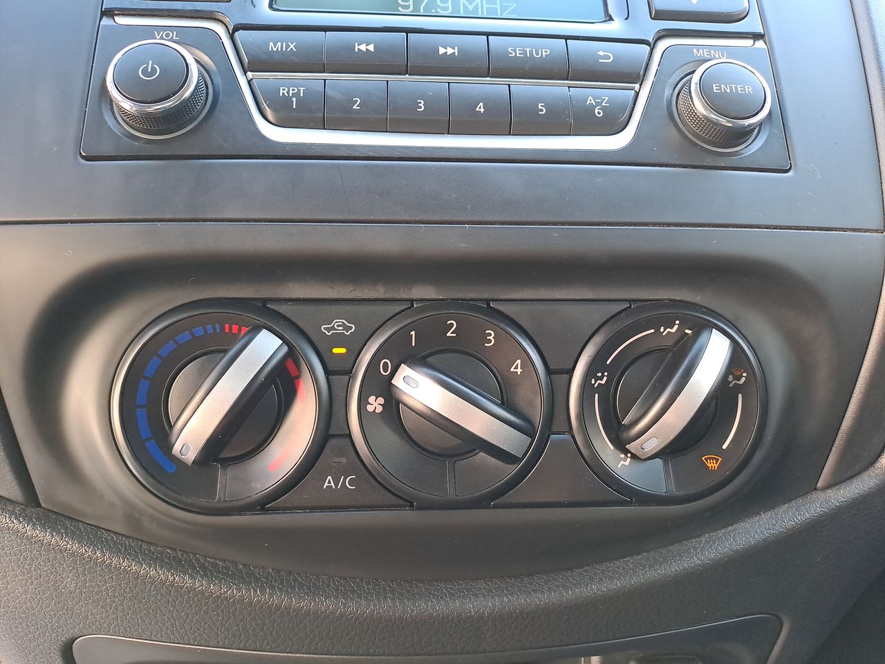 2024 Nissan NP300 NP300 CHASIS TM AC 24