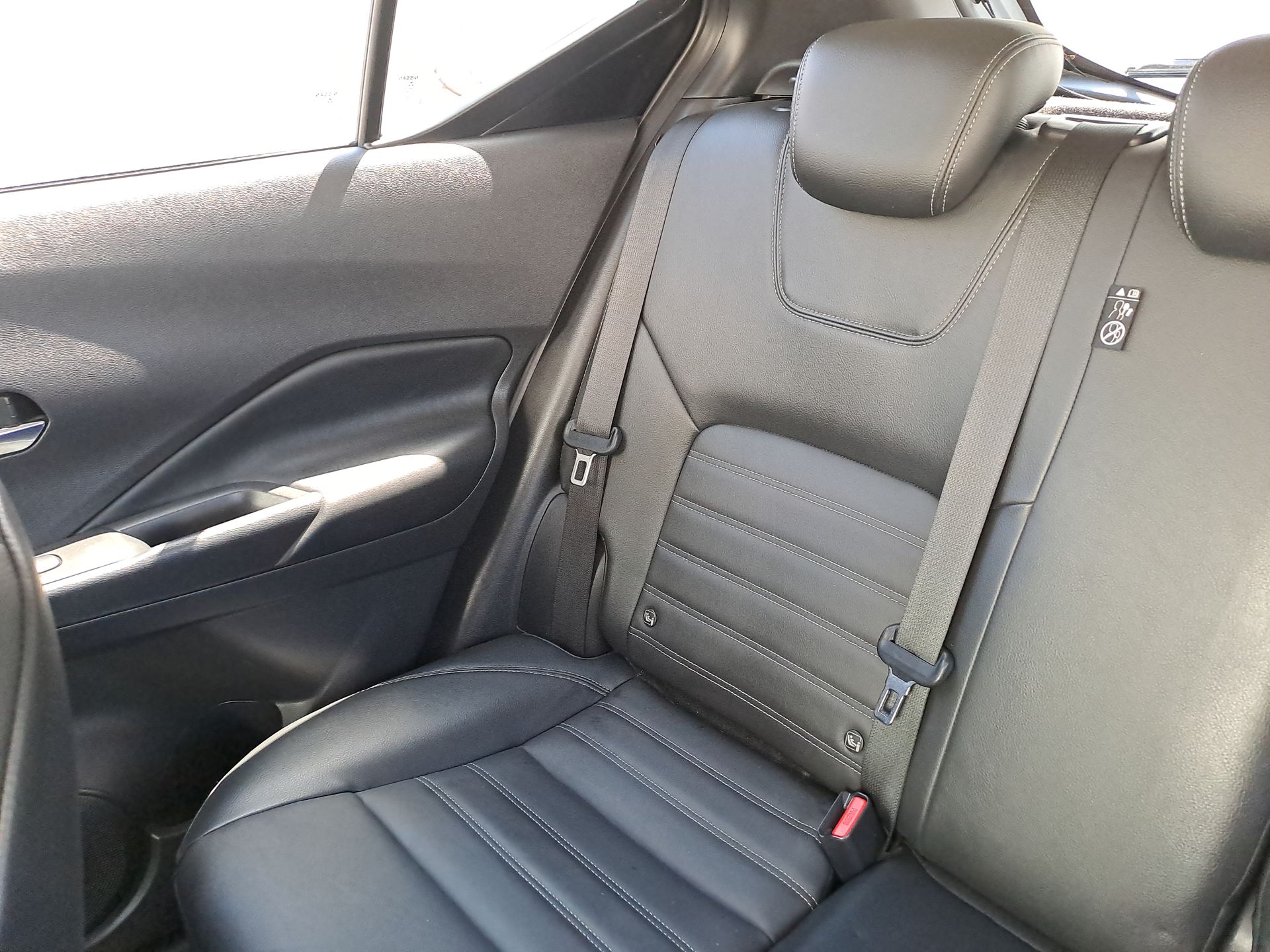 2023 Nissan KICKS EXCLUSIVE BI-TONO 1.6 LTS CVT 23