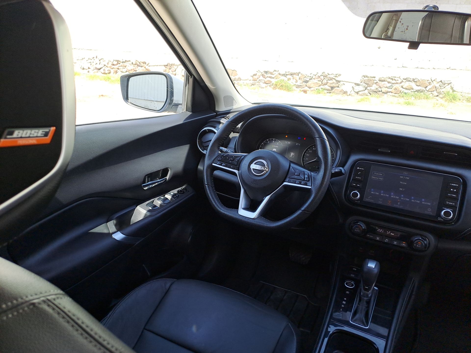 2023 Nissan KICKS EXCLUSIVE BI-TONO 1.6 LTS CVT 23