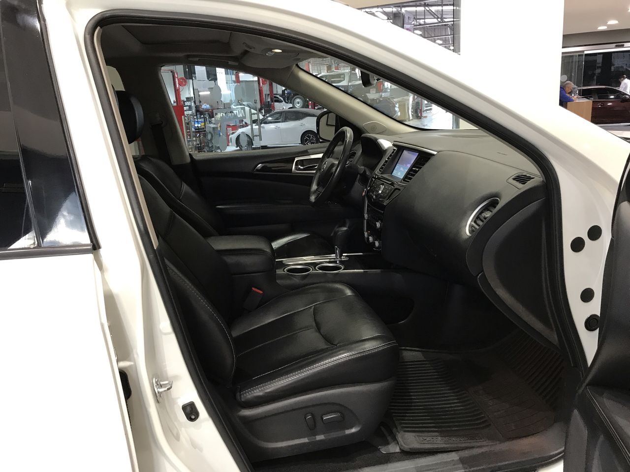 2016 Nissan PATHFINDER ADVANCE TA