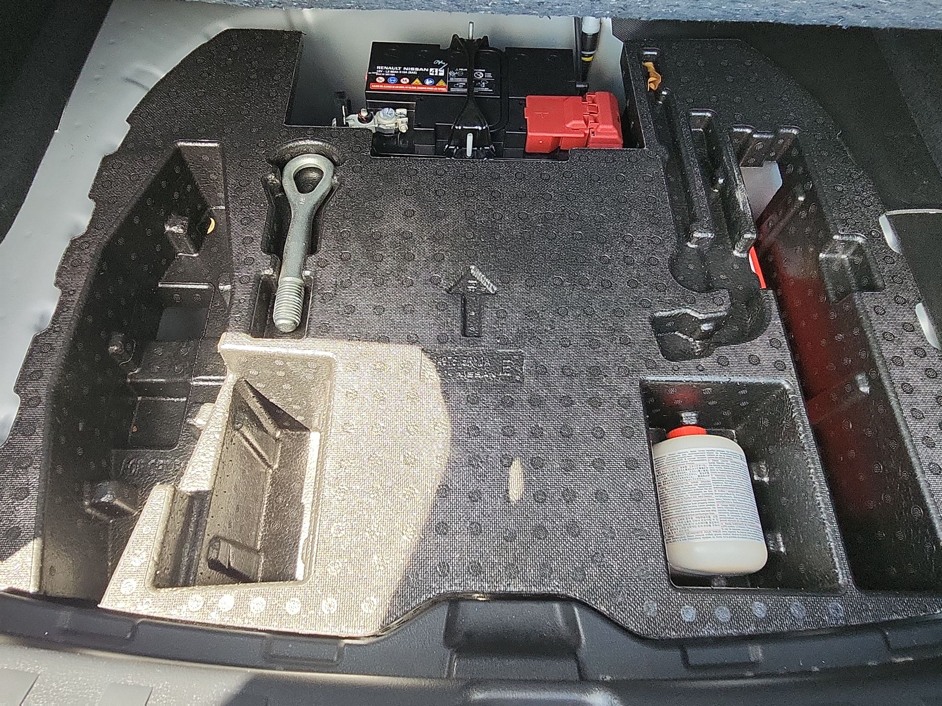 2024 Nissan KICKS PLATINUM E-POWER 24