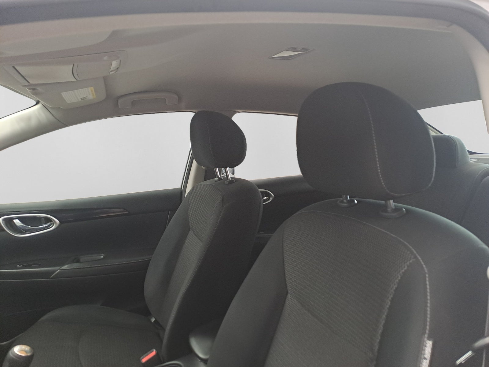 2019 Nissan SENTRA ADVANCE MT