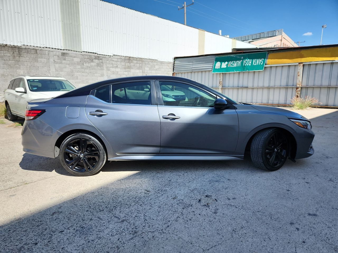 2021 Nissan SENTRA SR BITONO CVT 21