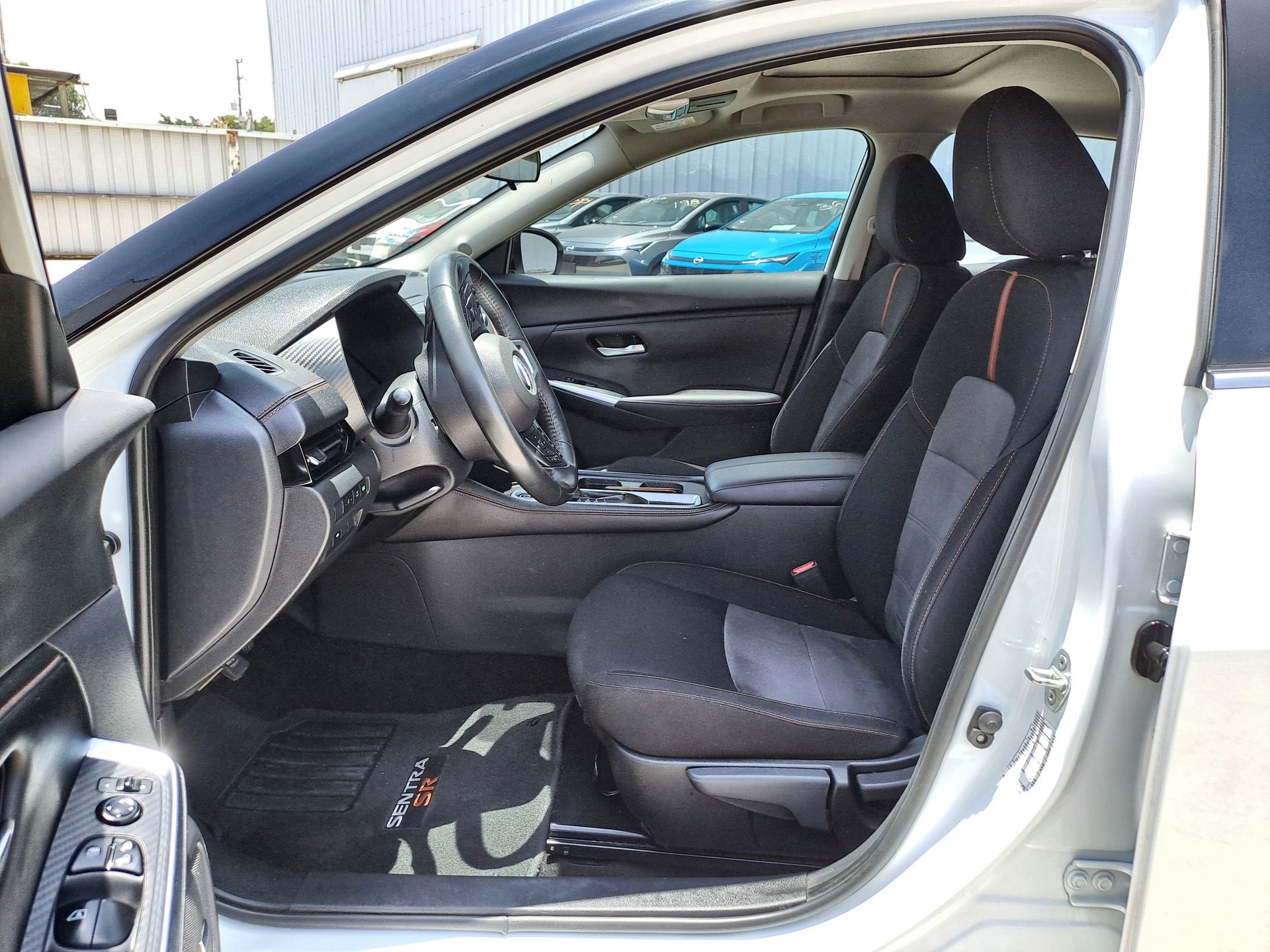 2023 Nissan SENTRA SR BITONO CVT 23