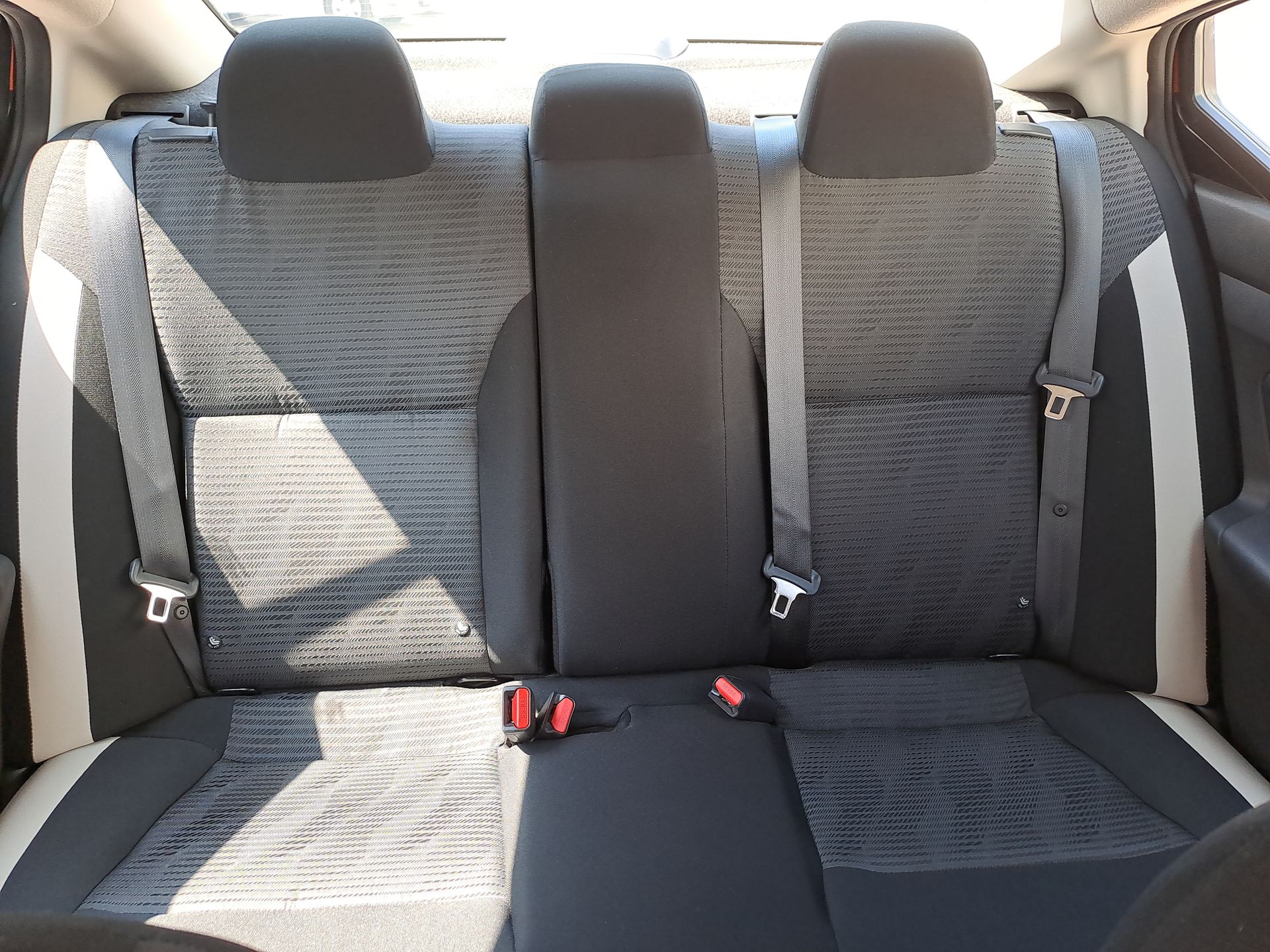 2022 Nissan VERSA ADVANCE CVT 22