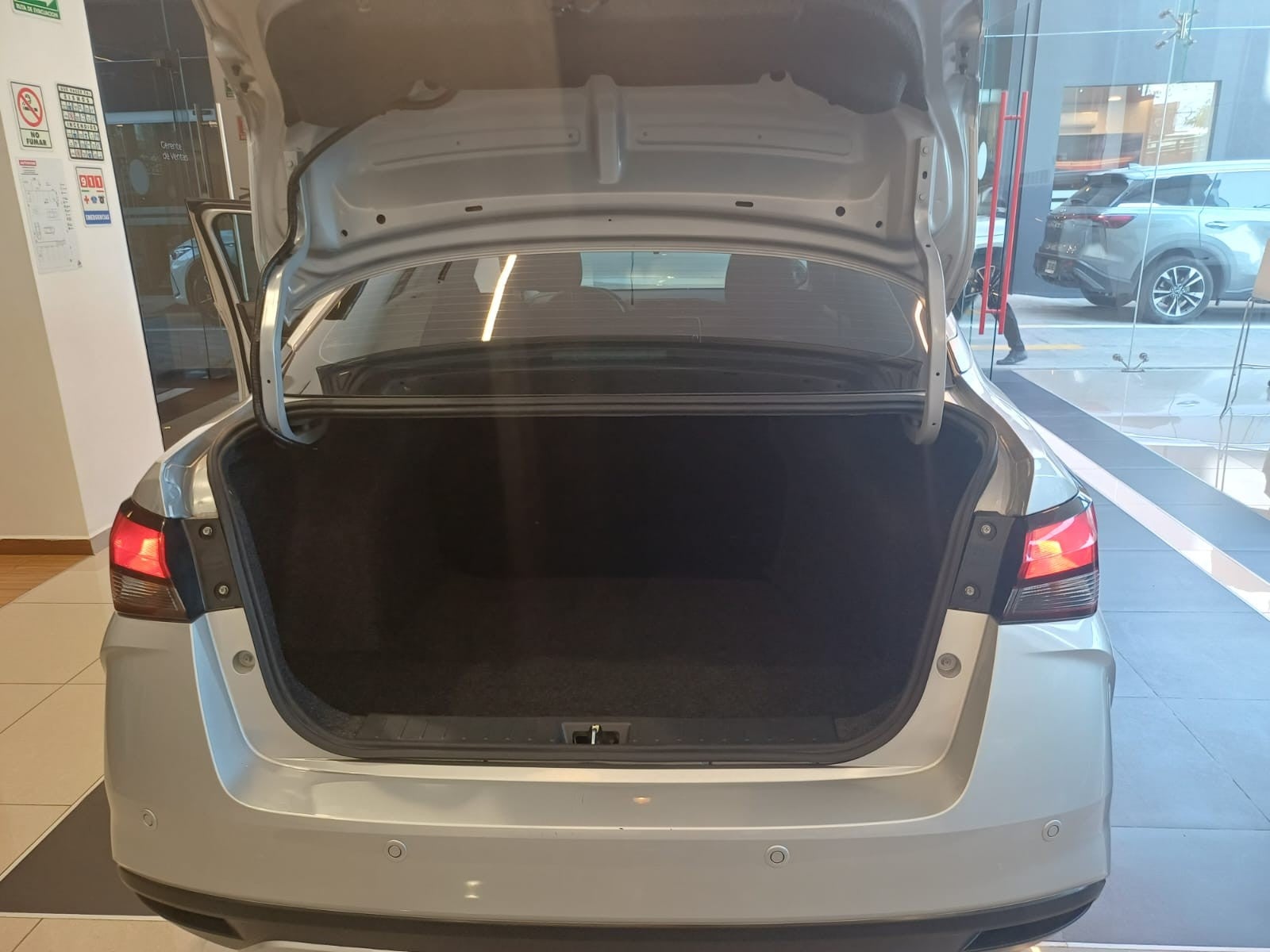 2023 Nissan VERSA SENSE CVT 23