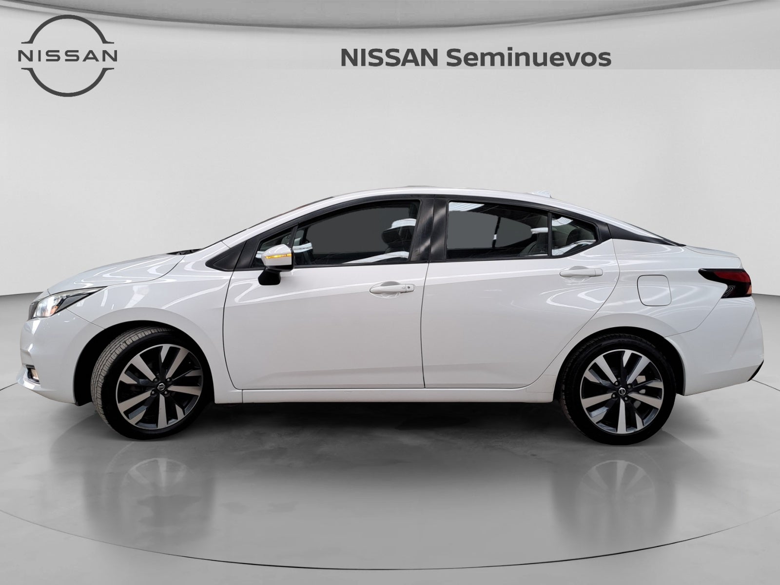 2021 Nissan VERSA EXCLUSIVE CVT 21