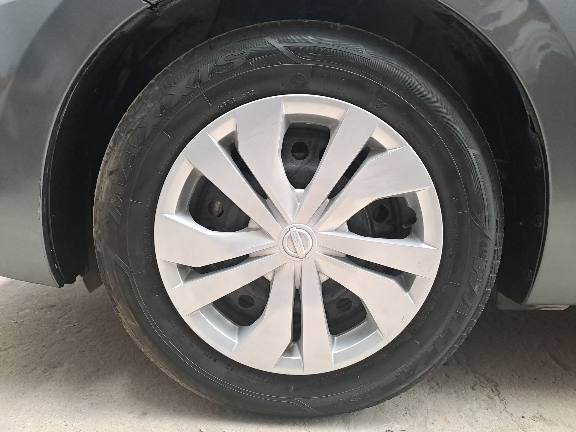 2024 Nissan VERSA SENSE MT 24