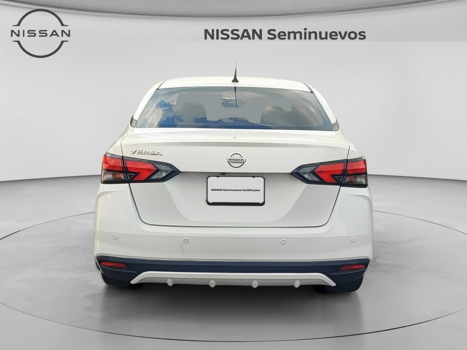 2020 Nissan VERSA ADVANCE MT