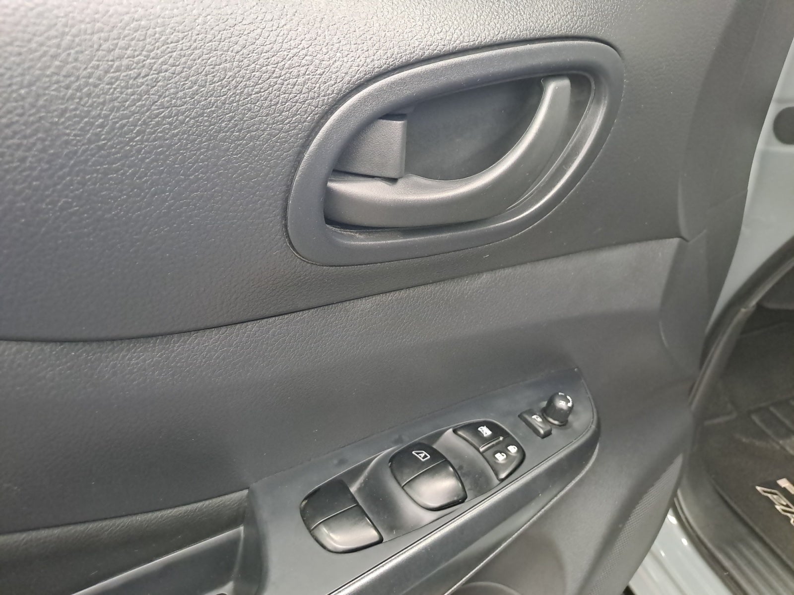2023 Nissan FRONTIER PRO-4X 4X4 TA 23