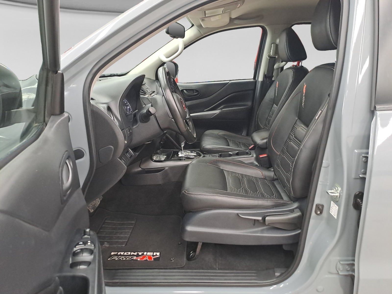 2023 Nissan FRONTIER PRO-4X 4X4 TA 23