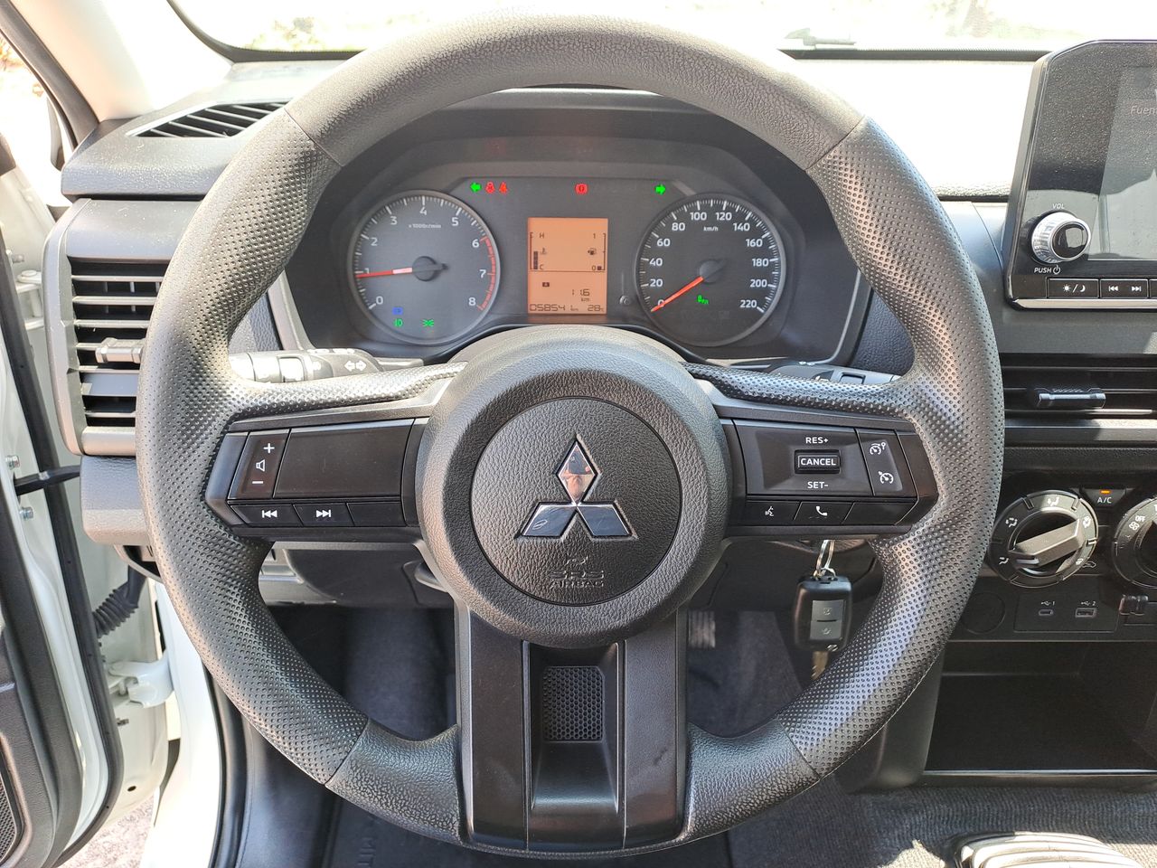 2025 Mitsubishi L200 GLX TM 4X2 GAS