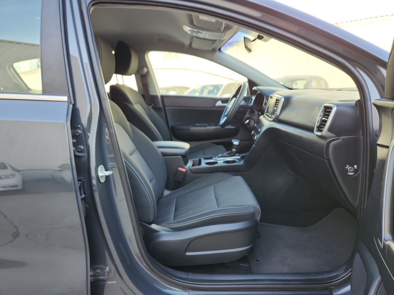 2020 Kia SPORTAGE 2.0L LX T/A