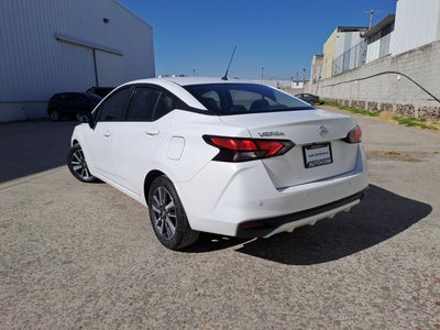 2022 Nissan VERSA ADVANCE CVT 22