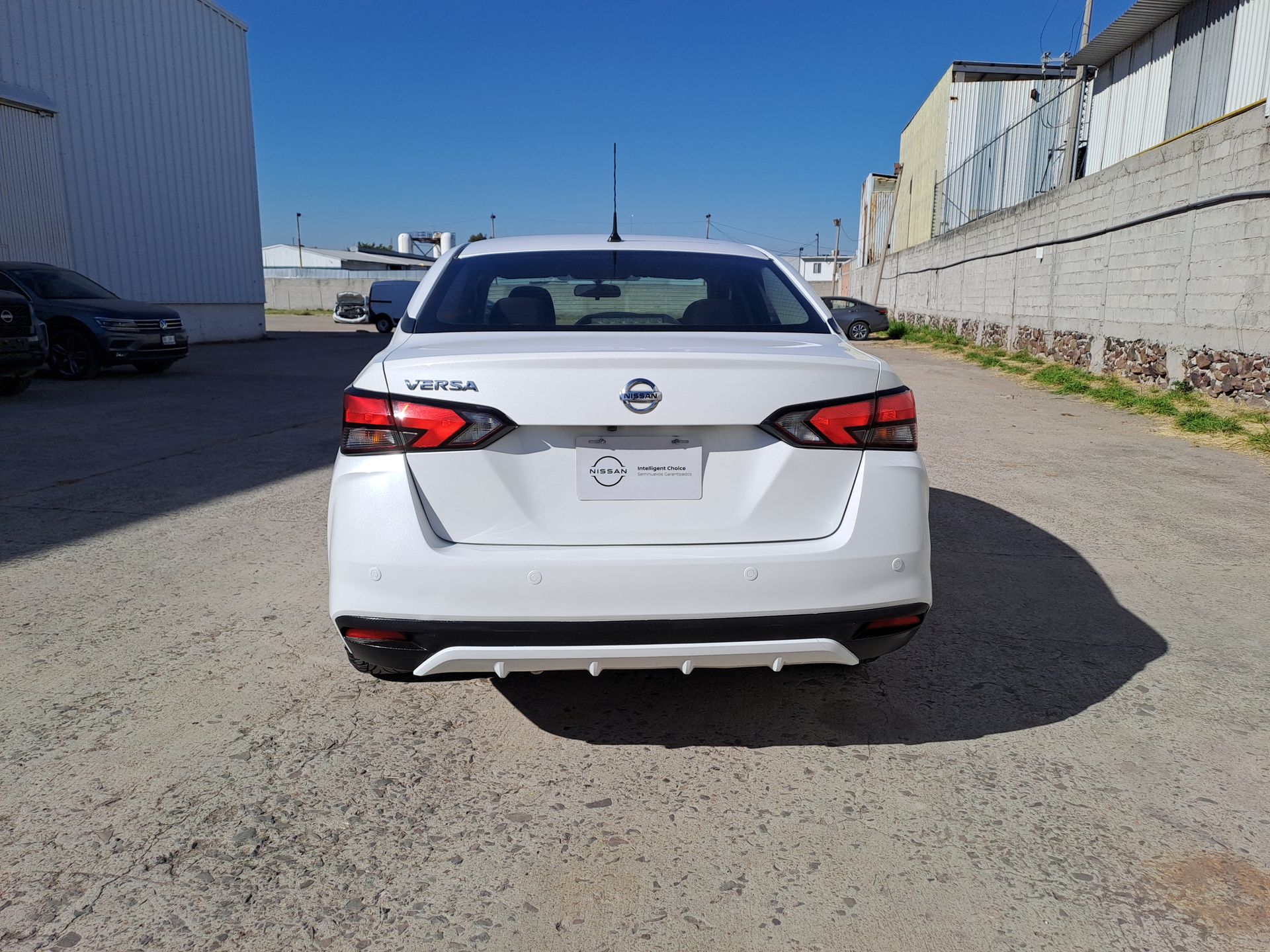 2022 Nissan VERSA ADVANCE CVT 22