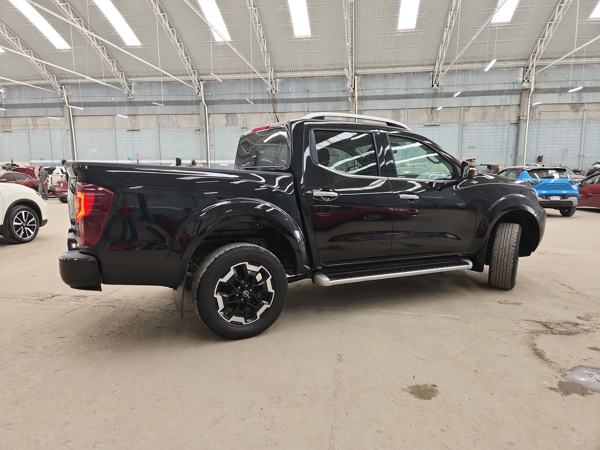 2023 Nissan FRONTIER PLATINUM LE TA 23