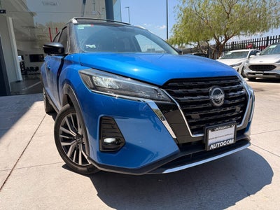 2024 Nissan KICKS KICKS PLATINUM CVT NEGRO BI-TONO