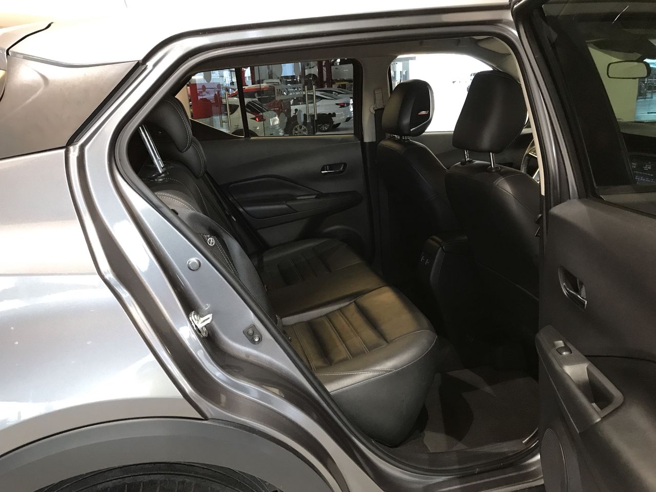 2023 Nissan KICKS PLATINUM 1.6 LTS CVT 23