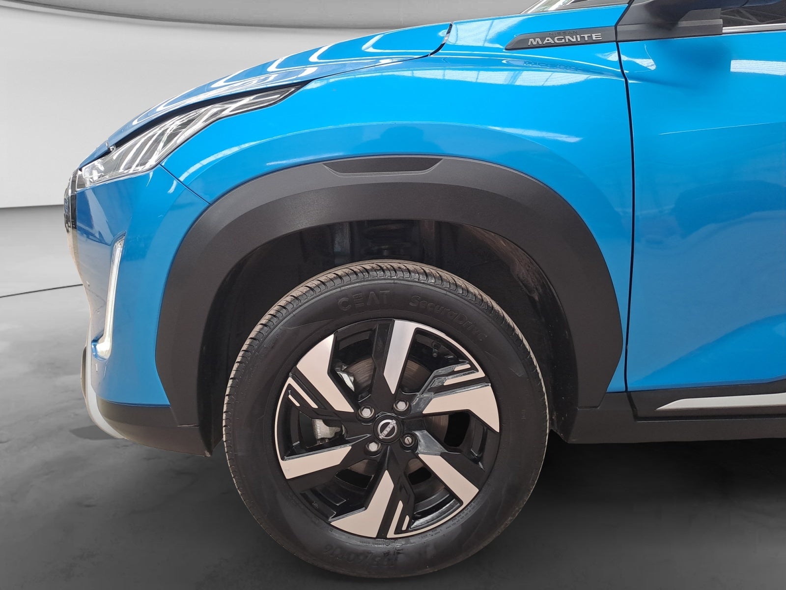 2025 Nissan MAGNITE EXCLUSIVE 1.0 LTS MT 25