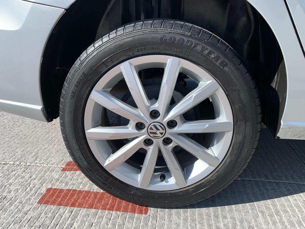 2020 Volkswagen VENTO HIGHLINE STD.